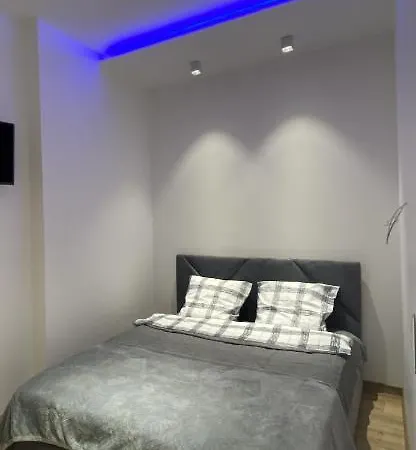 Apartment квартира-студія подобово на вулиці городоцька 102 Lviv