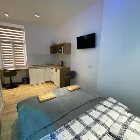 Διαμέρισμα квартира-студія подобово на вулиці городоцька 102