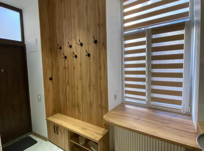 квартира-студія подобово на вулиці городоцька 102 * Lviv